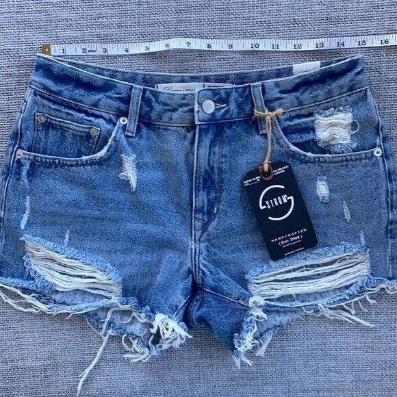 Lovers and Friends Dylan Boyfriend‎ Denim Shorts Size 27 - Picture 3 of 11